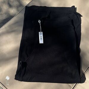 Max Studio Black Knit Jogger Wide Crop Pants